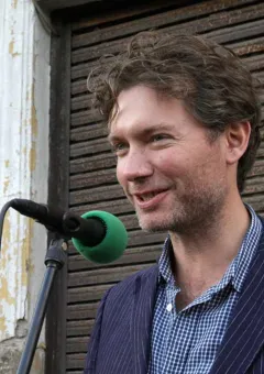 Kevin Macdonald 